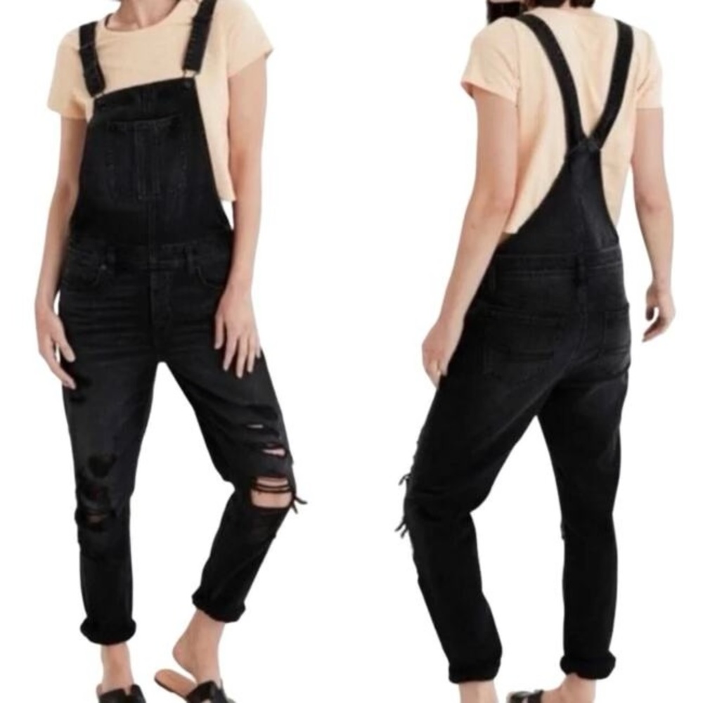 Ae American eagle tomgirl denim overall black destroyed